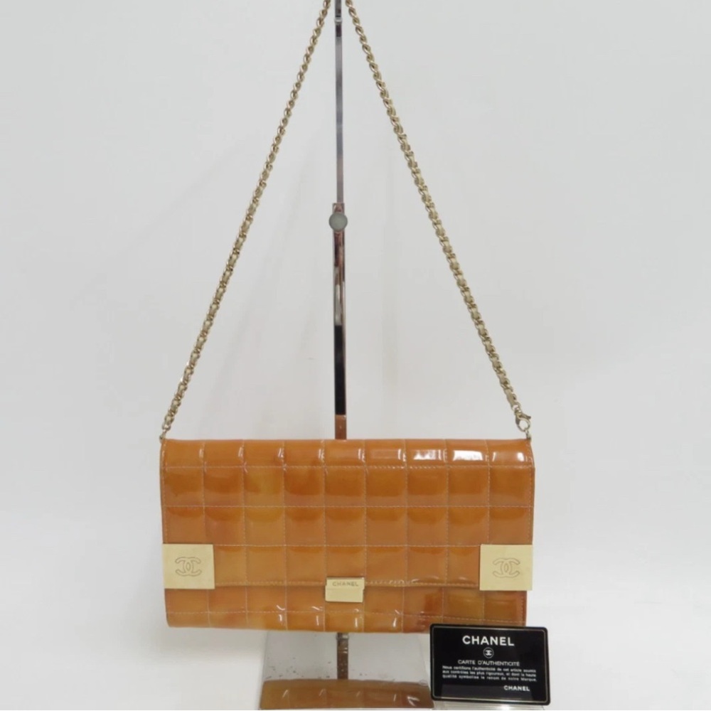 CHANEL East West Chocolate Bar Flap Bag in Leather - Authentic Chanel Handbag